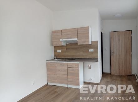 . | Pronájem bytu, 1+kk, 18 m²