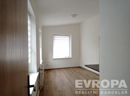 . | Pronájem bytu, 1+kk, 18 m²