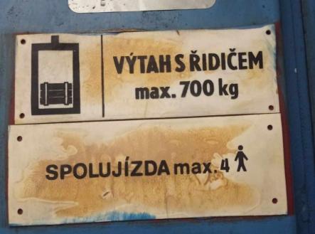 . | Pronájem - skladovací prostor, 700 m²