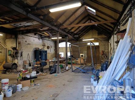 . | Pronájem - výrobní prostor, 290 m²