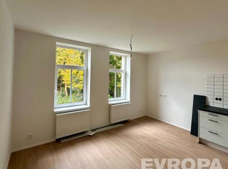 . | Pronájem bytu, 1+kk, 29 m²