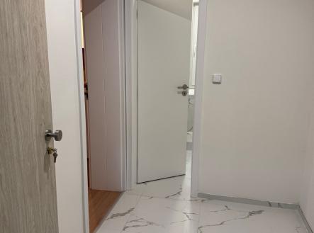 . | Prodej bytu, 1+kk, 32 m²