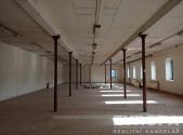 Pronájem - skladovací prostor, 520 m²