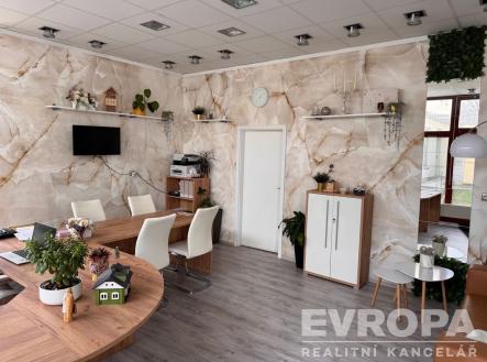 . | Pronájem - obchodní prostor, 50 m²