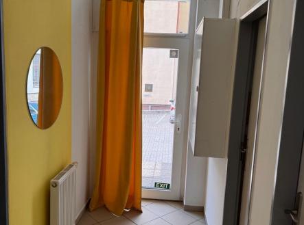 . | Pronájem - obchodní prostor, 50 m²