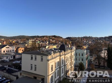 . | Pronájem bytu, 2+kk, 1 800 m²