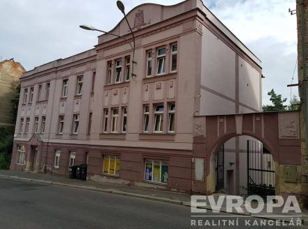 . | Pronájem bytu, 1+kk, 38 m²