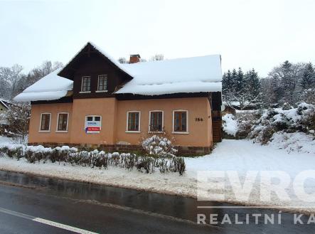 parkování u domu | Prodej - chata/rekreační objekt, 230 m²