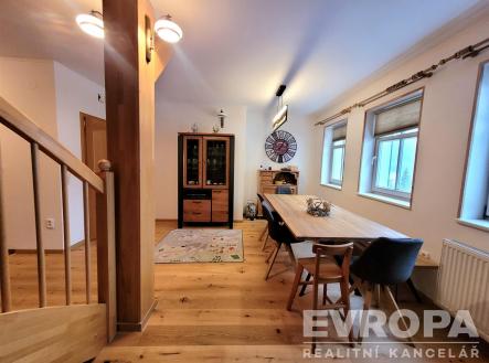 . | Pronájem bytu, 3+kk, 105 m²