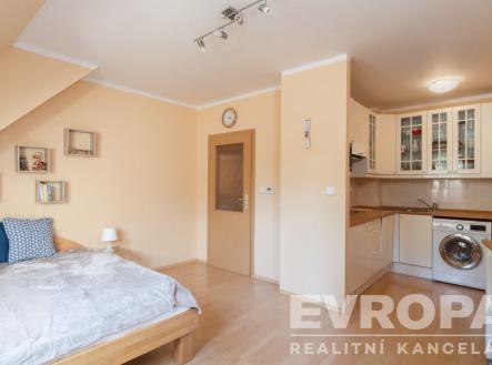 . | Prodej bytu, 2+kk, 43 m²