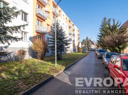 parkování | Prodej bytu, 2+1, 50 m²