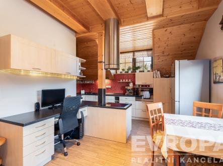 RD 281 obytná část | Prodej - dům/vila, 140 m²