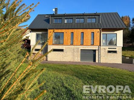 . | Pronájem bytu, 2+kk, 33 m²