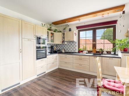 . | Prodej - dům/vila, 113 m²