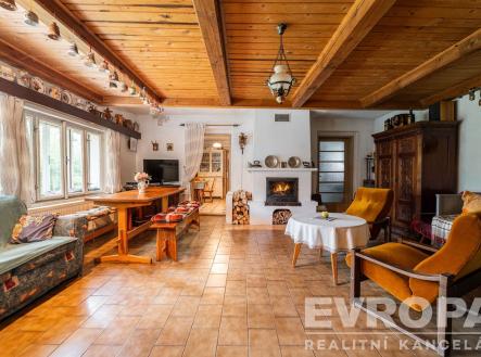 Obývací pokoj | Prodej - chata/rekreační objekt, 180 m²