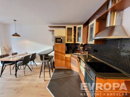 . | Pronájem bytu, 2+kk, 84 m²