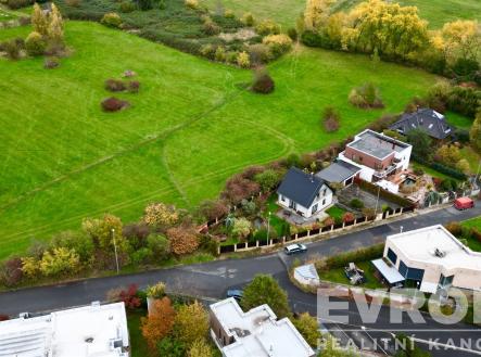 . | Prodej - pozemek pro bydlení, 3 309 m²