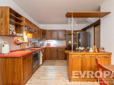 . | Prodej - dům/vila, 170 m²
