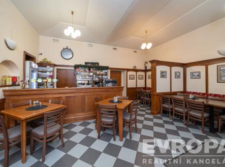 restaurace | Prodej - dům/vila, 330 m²