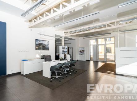 . | Prodej - obchodní prostor, 820 m²