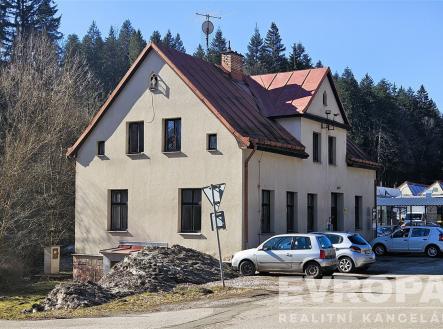 Pohled na dům | Prodej - obchodní prostor, 287 m²