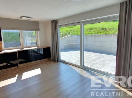 . | Pronájem - dům/vila, 79 m²