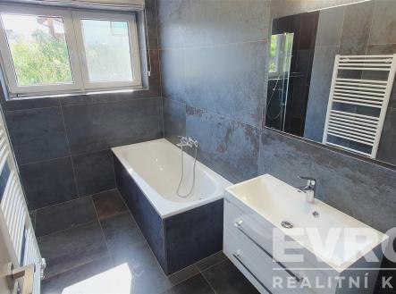 . | Pronájem - dům/vila, 79 m²