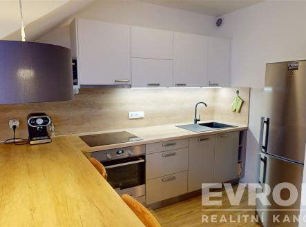 kuchyňská linka | Pronájem bytu, 3+kk, 64 m²