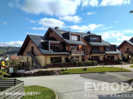 bytový dům | Pronájem bytu, 3+kk, 64 m²