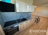 Pronájem bytu, 3+kk, 72 m²