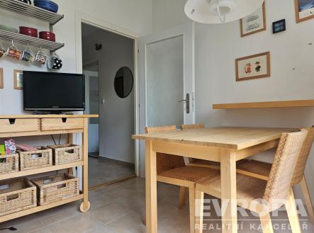 Kzchyň | Pronájem bytu, 1+1, 43 m²