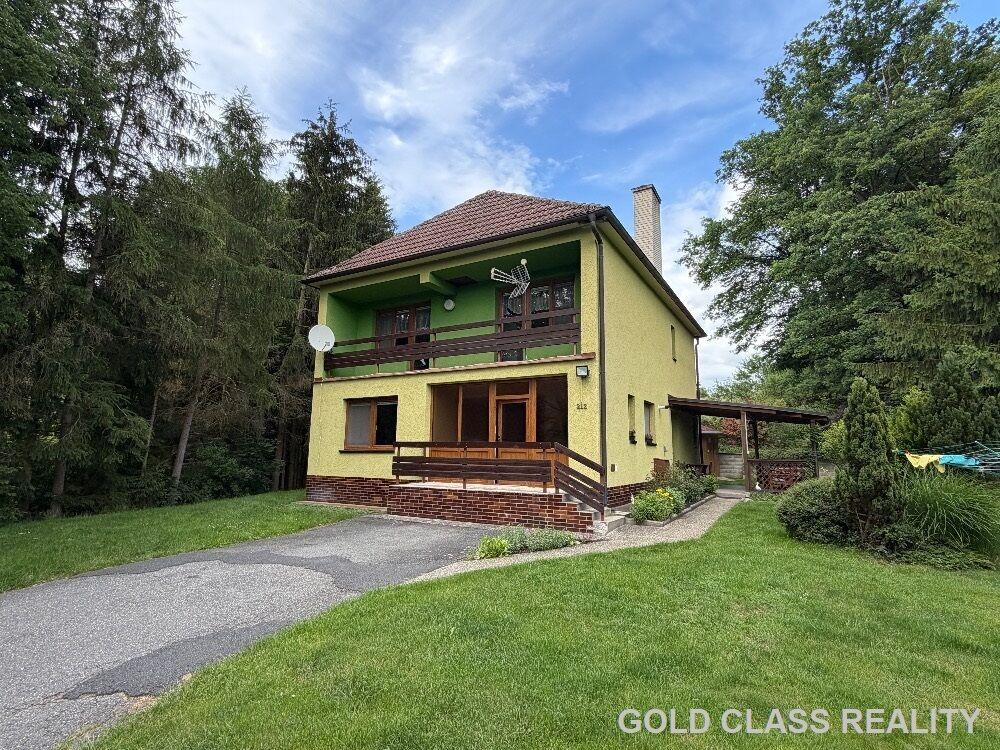 Samostatný zděný RD 5+1, 148m2, zahrada 2476m2, Zlín - Lužkovice