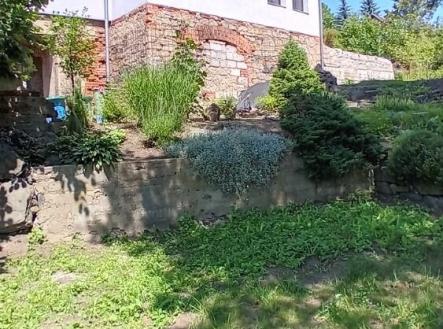 zahrada za domem | Prodej - dům/vila, 700 m²