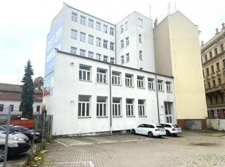 Prodej - komerční objekt, administrativní budova, 2 227 m²