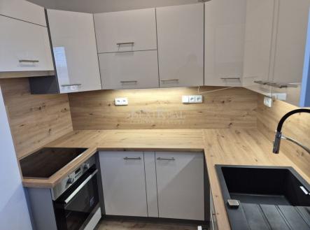 fotografie | Pronájem bytu, 3+1, 84 m²