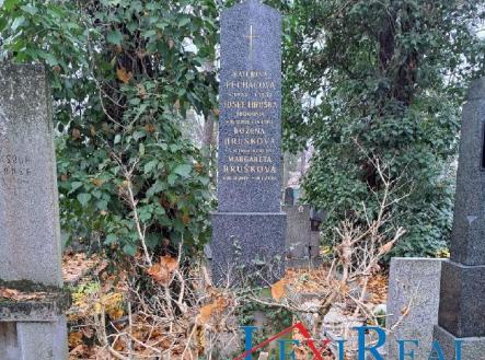 hrob IV.jpg | Prodej - malý objekt/garáž