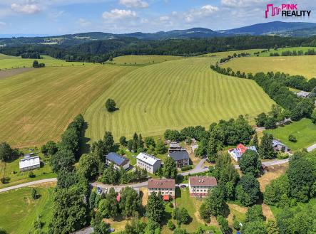 Prodej - nájemní dům, 460 m²