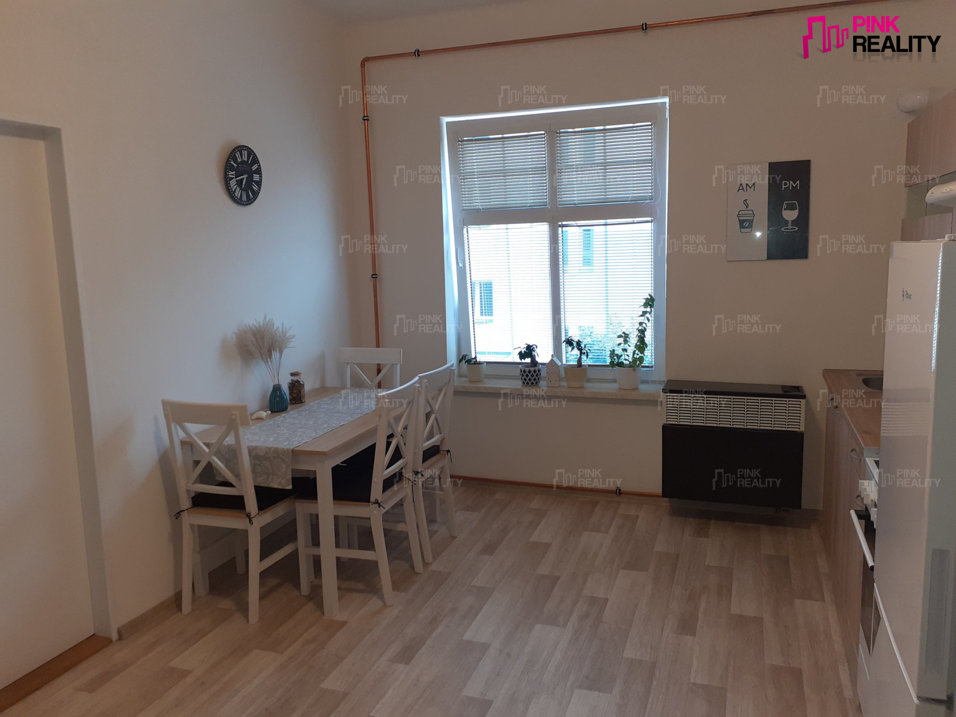 Zděný byt 2+kk, Dvůr Králové nad Labem, ul. Roháčova