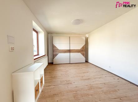 Pronájem - dům/vila, 63 m²