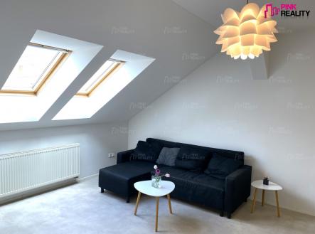 Pronájem bytu, 2+kk, 64 m²