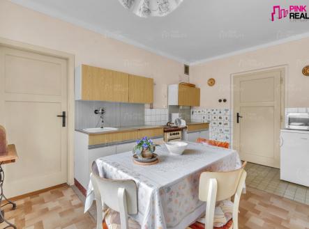 Prodej - dům/vila, 179 m²