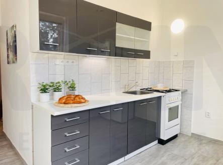 Kuchyňská linka | Pronájem bytu, 3+1, 66 m²