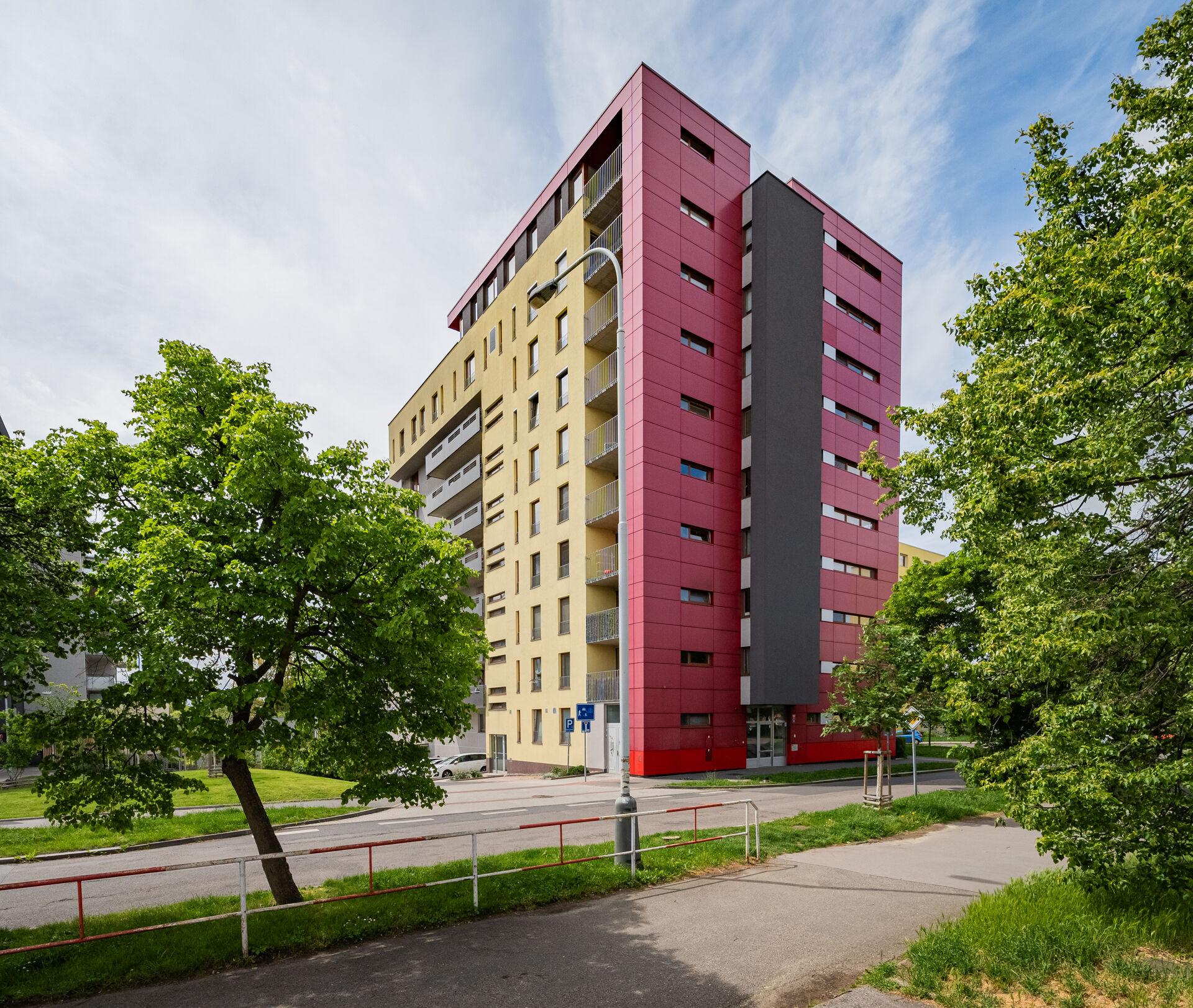 Exkluzivní nabídka prodeje bytu 3 + KK / B / 2 GS