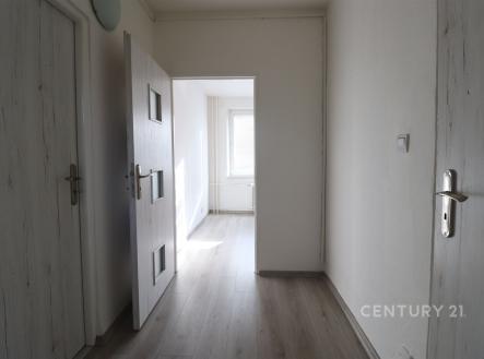 . | Pronájem bytu, 1+1, 38 m²