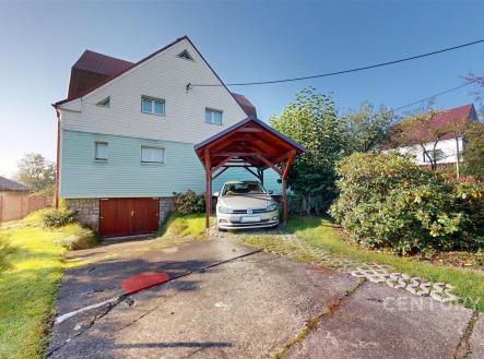 . | Prodej - dům/vila, 301 m²