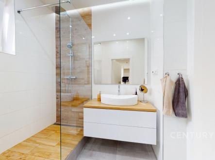 . | Prodej bytu, 2+kk, 69 m²