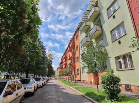 . | Prodej bytu, 2+kk, 69 m²