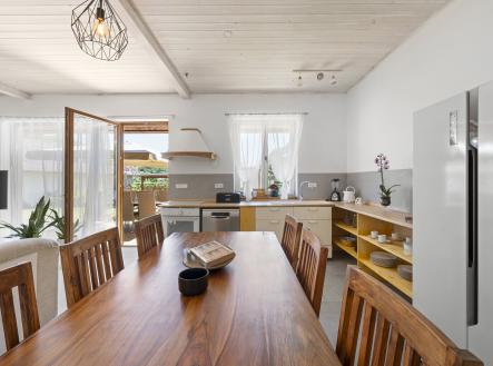 Prodej - dům/vila, 251 m²