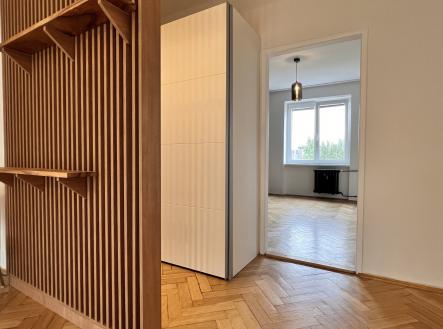 OB5 | Pronájem bytu, 2+1, 53 m²