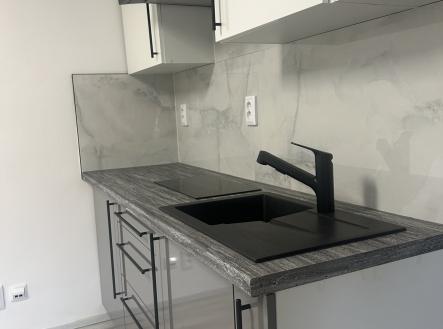 IMG_1793 | Pronájem bytu, 1+kk, 32 m²